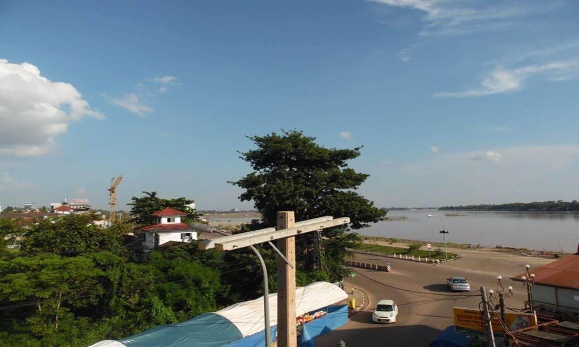 Mekong Sunshine Hotel Vientián Exterior foto